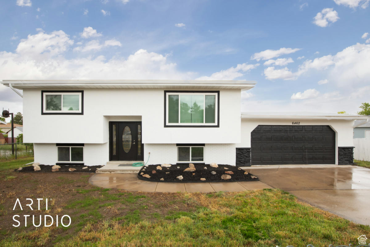 6462 W CASTLE VIEW DR, WEST VALLEY CITY, UT 84128, photo 1 of 25