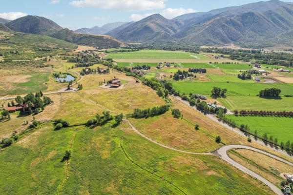 5914 N TRIPLE CROWN TRL, OAKLEY, UT 84055, photo 4 of 37