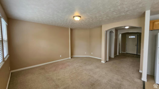 5032 W EAGLE ROCK WAY, WEST VALLEY CITY, UT 84120, photo 2 of 17