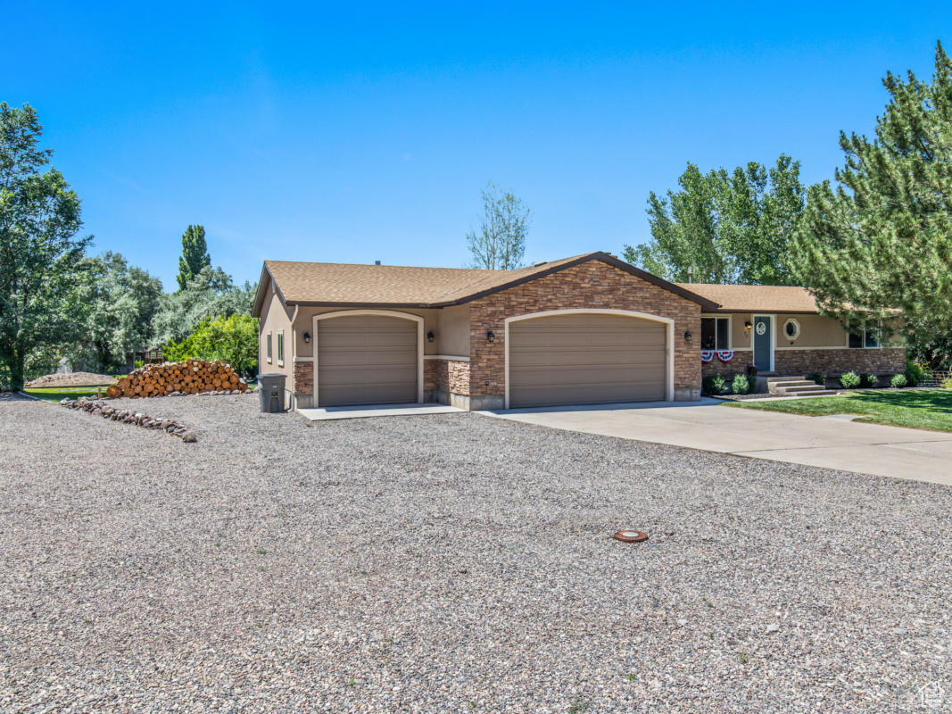 72 S 400 E, ANNABELLA, UT 84711, photo 1 of 49