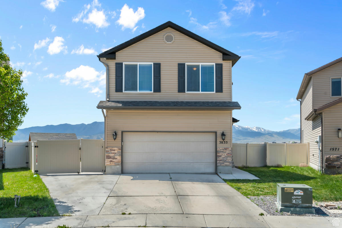 3835 N TUMWATER WEST DR, EAGLE MOUNTAIN, UT 84005, photo 1 of 22